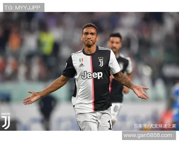 达尼洛在足球场上的精彩表现与职业生涯的辉煌历程分析